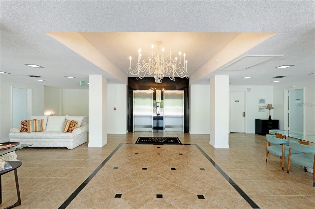 33 S GULFSTREAM AVENUE UNIT 30