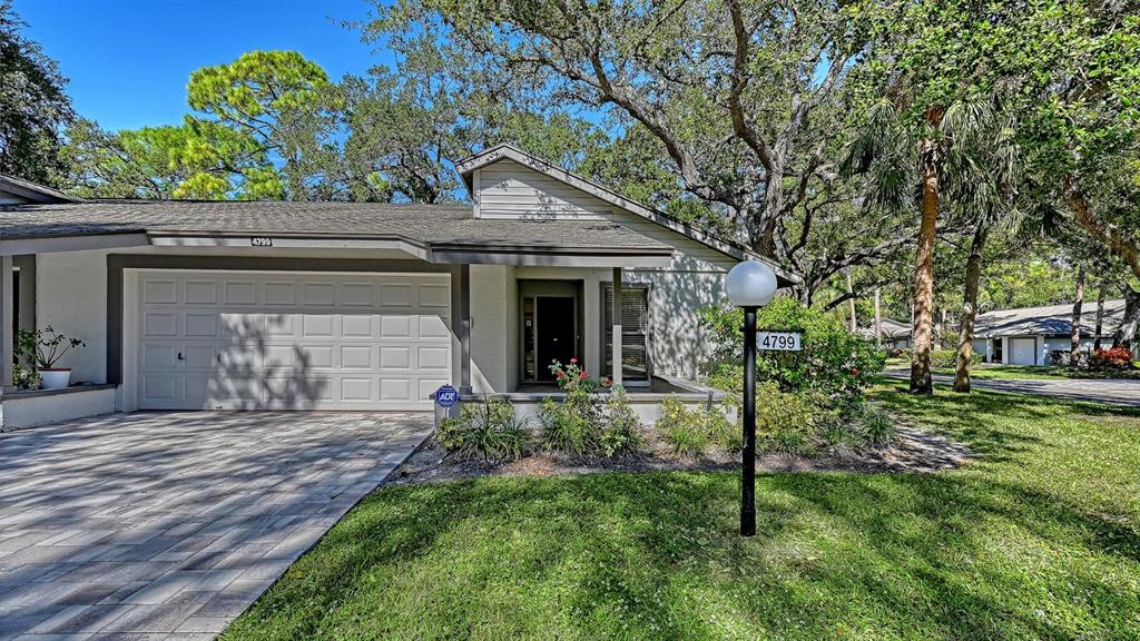 4799 OAK FOREST DRIVE W UNIT 4