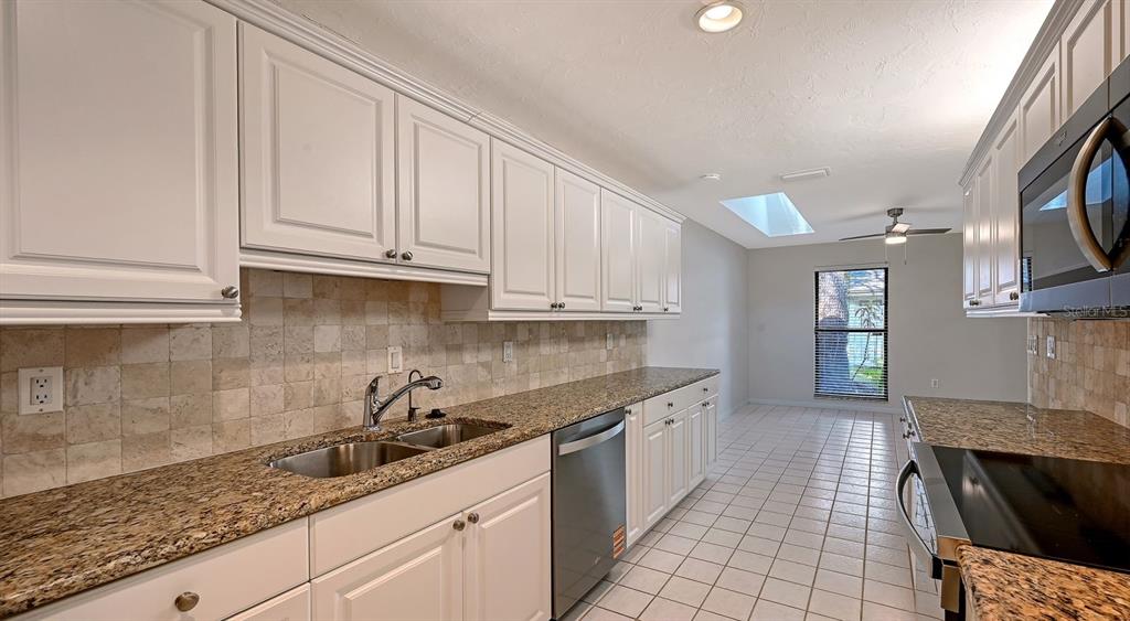 4799 OAK FOREST DRIVE W UNIT 4