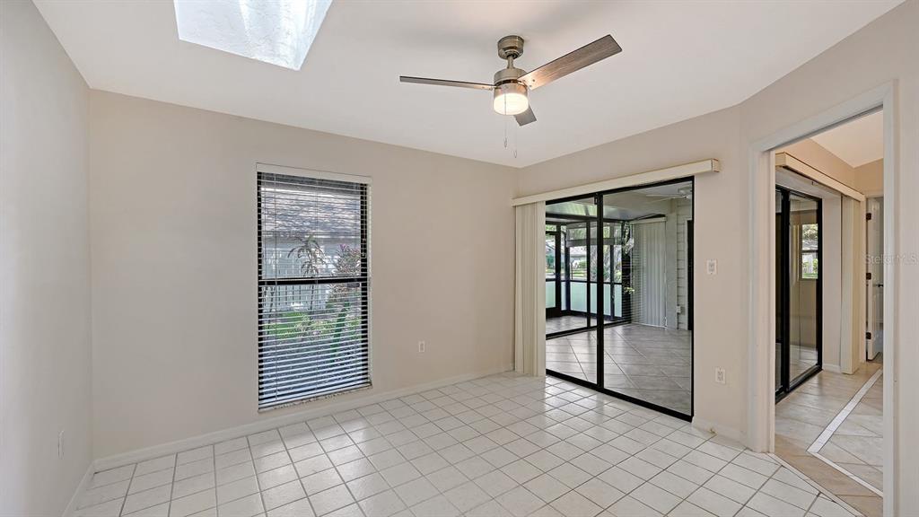 4799 OAK FOREST DRIVE W UNIT 4