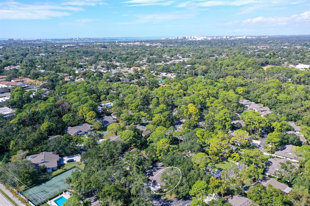 4799 OAK FOREST DRIVE W UNIT 4