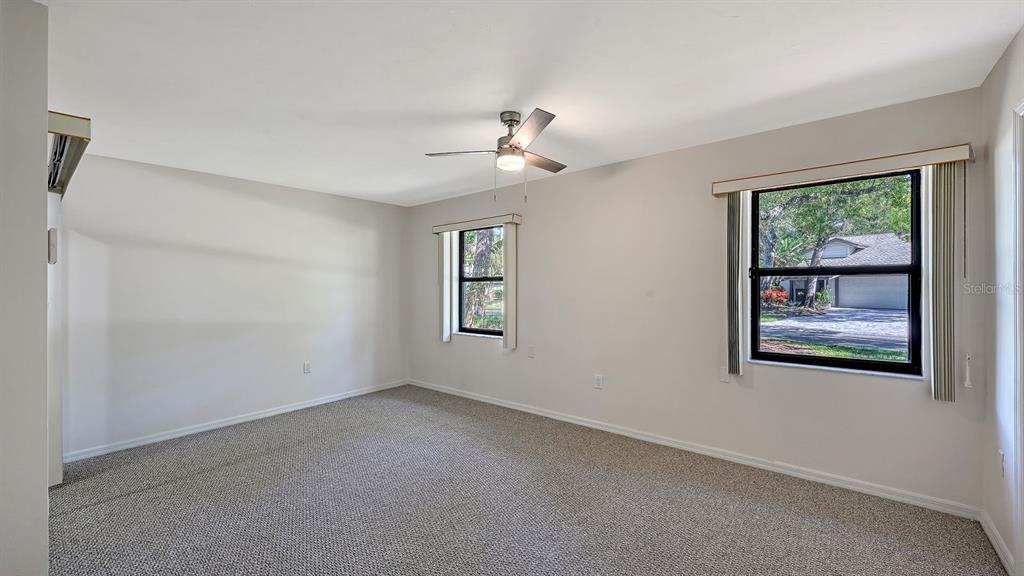 4799 OAK FOREST DRIVE W UNIT 4