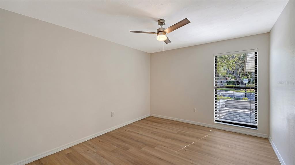 4799 OAK FOREST DRIVE W UNIT 4
