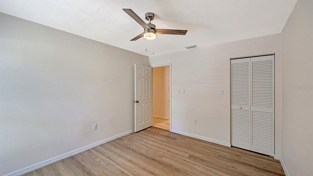 4799 OAK FOREST DRIVE W UNIT 4