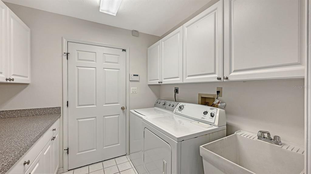 4799 OAK FOREST DRIVE W UNIT 4