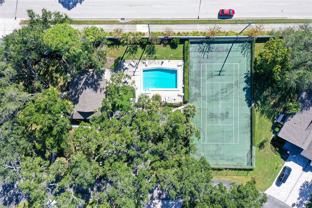 4799 OAK FOREST DRIVE W UNIT 4