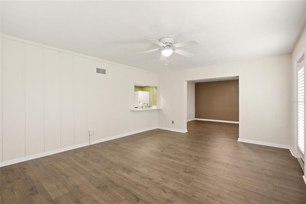 3721 COLLINS STREET UNIT 812