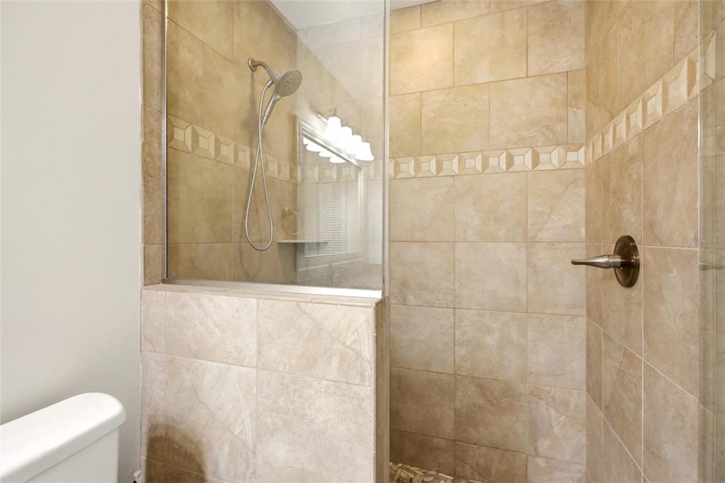3721 COLLINS STREET UNIT 812