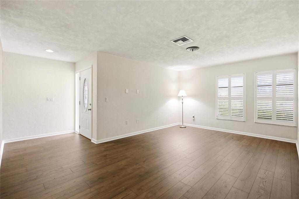 3721 COLLINS STREET UNIT 812