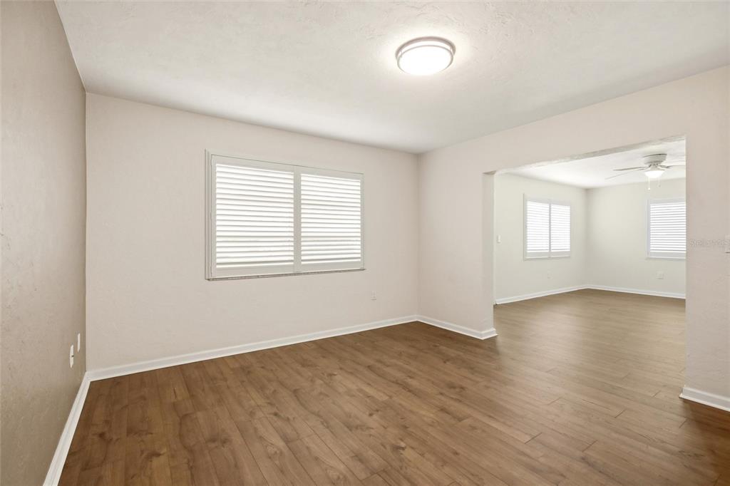 3721 COLLINS STREET UNIT 812