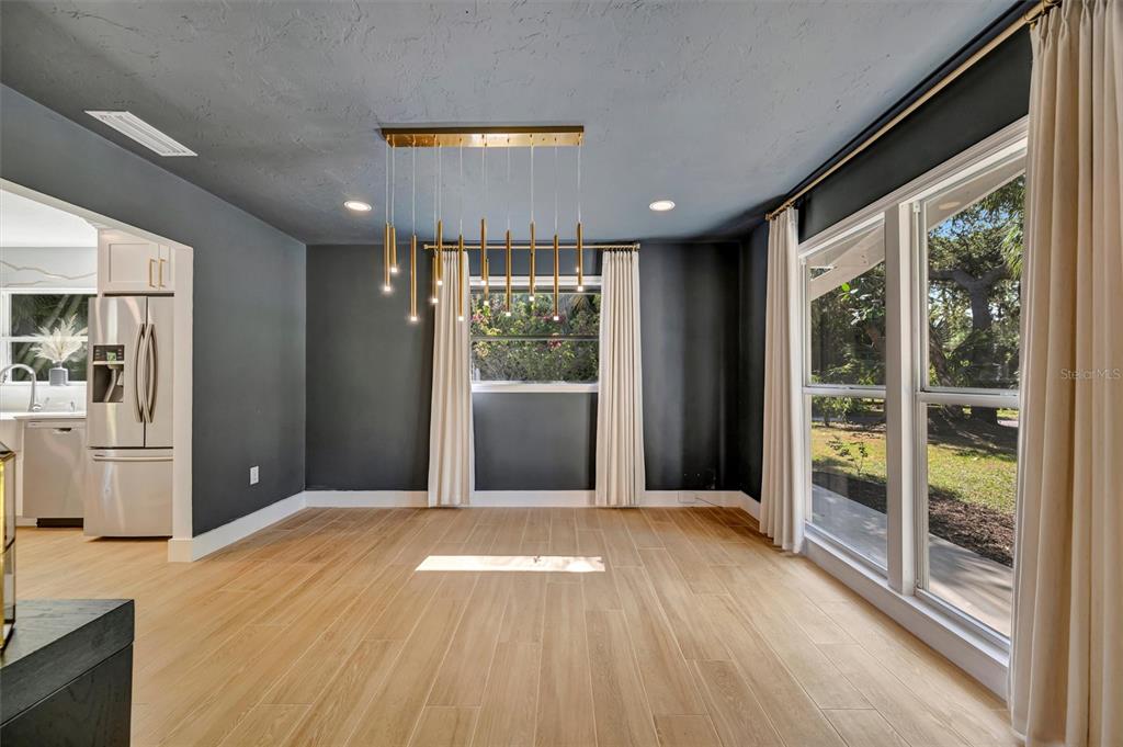 403 LONGBOW TRAIL