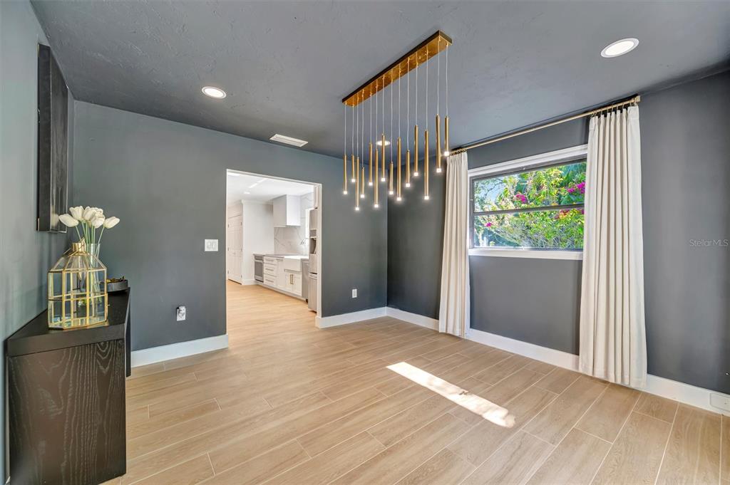 403 LONGBOW TRAIL