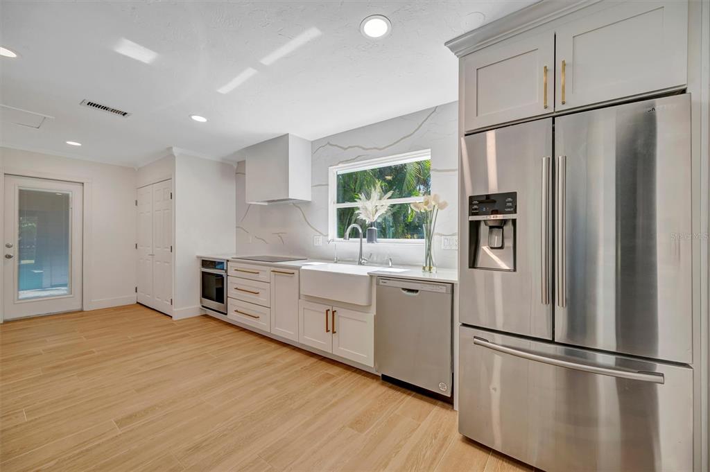 403 LONGBOW TRAIL