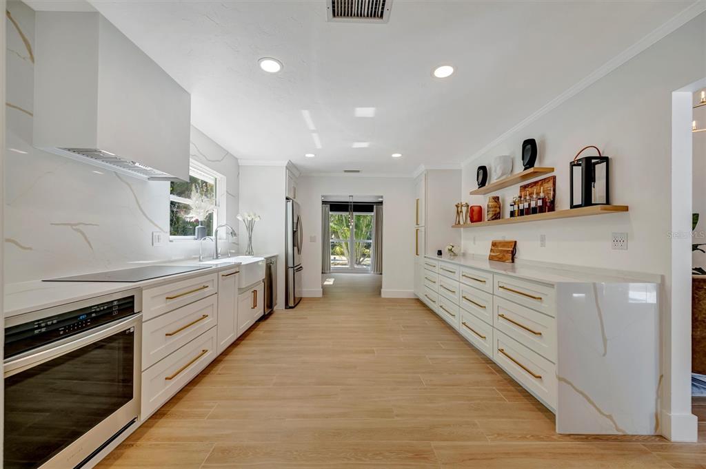 403 LONGBOW TRAIL