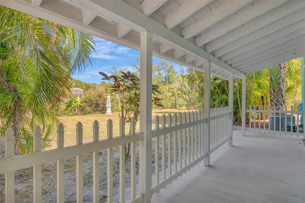 403 LONGBOW TRAIL