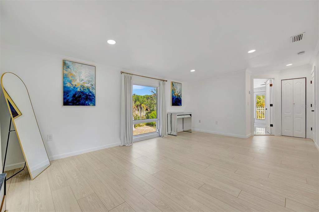 403 LONGBOW TRAIL