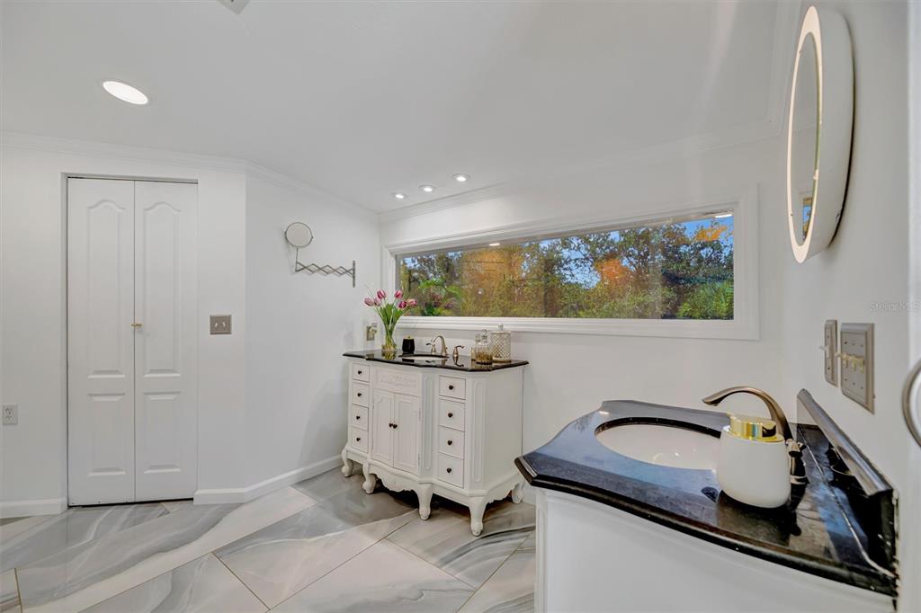 403 LONGBOW TRAIL