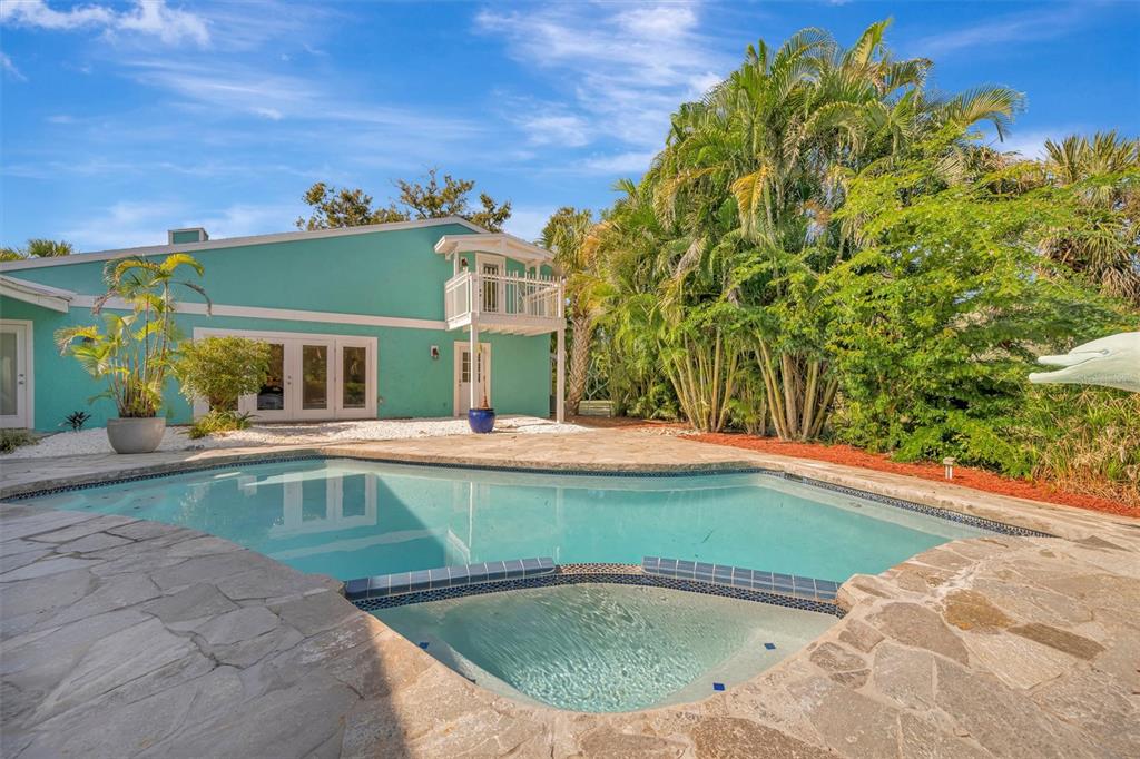 403 LONGBOW TRAIL