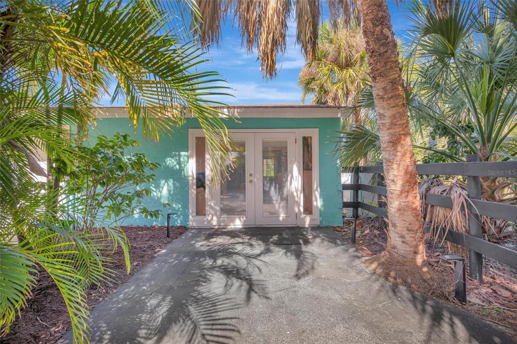 403 LONGBOW TRAIL