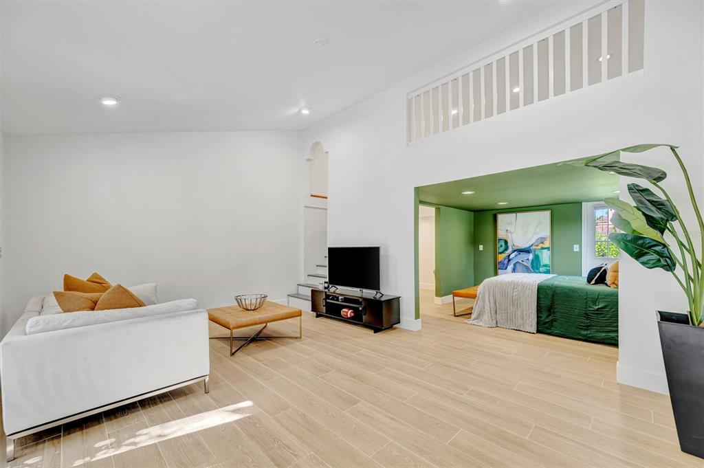 403 LONGBOW TRAIL