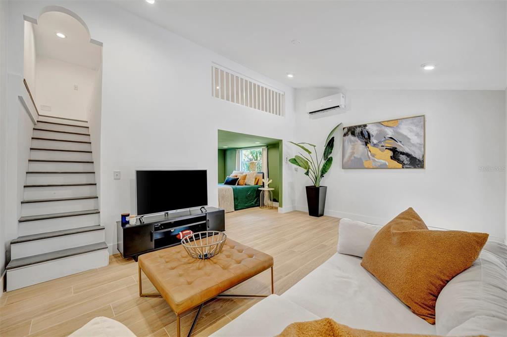 403 LONGBOW TRAIL