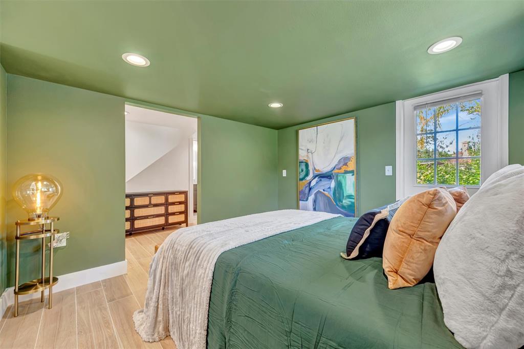 403 LONGBOW TRAIL