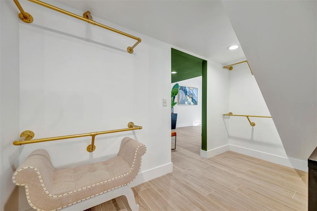 403 LONGBOW TRAIL