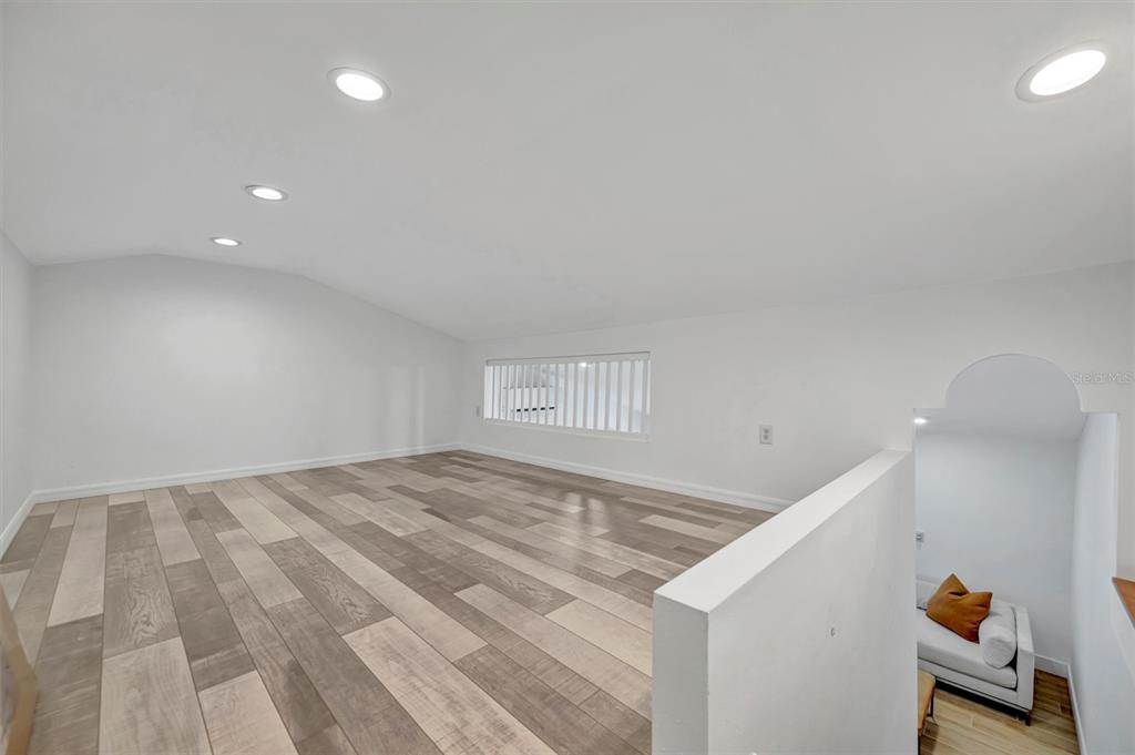 403 LONGBOW TRAIL