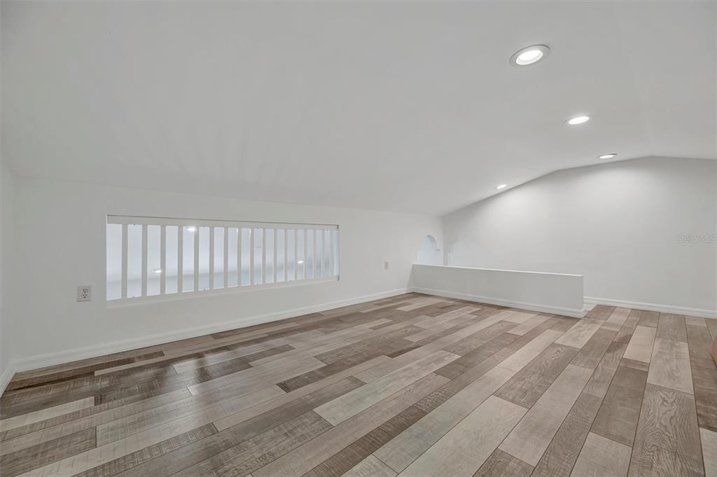 403 LONGBOW TRAIL