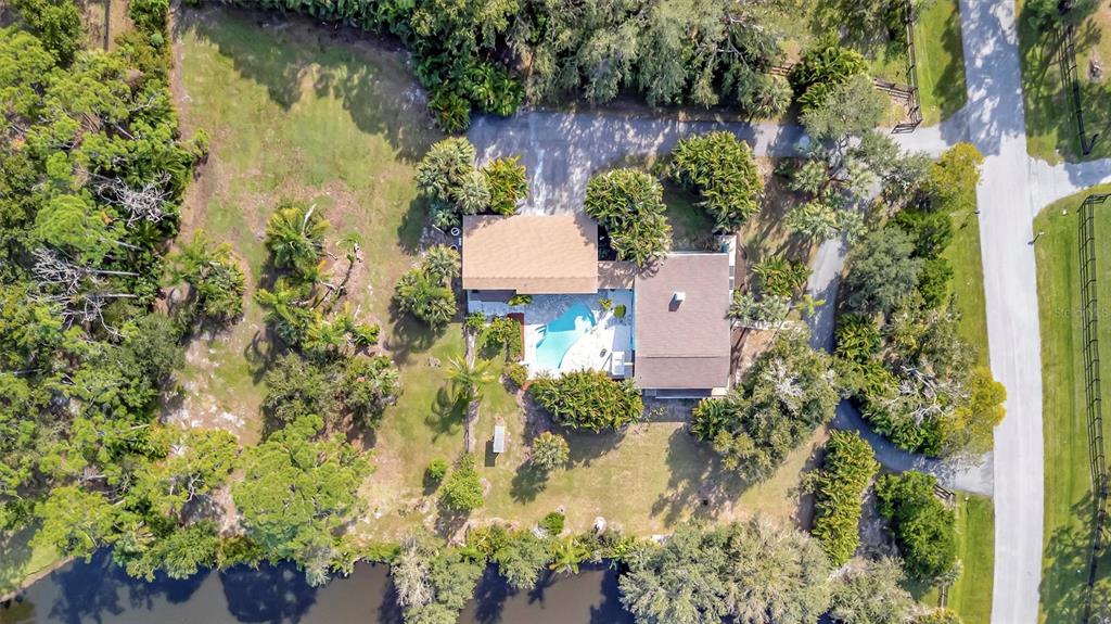 403 LONGBOW TRAIL