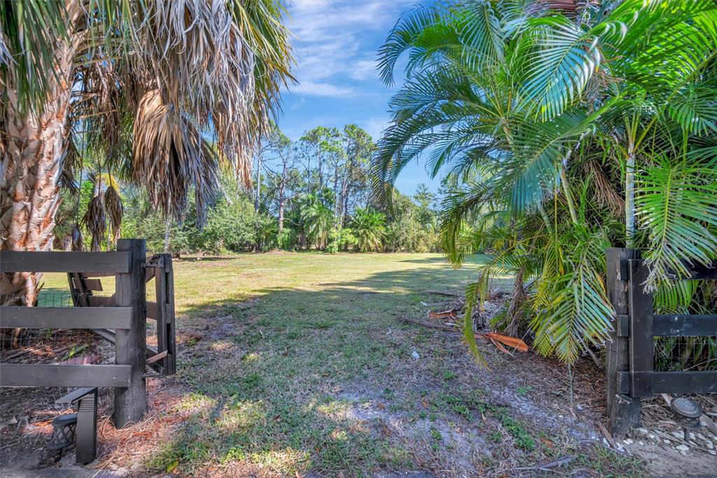 403 LONGBOW TRAIL