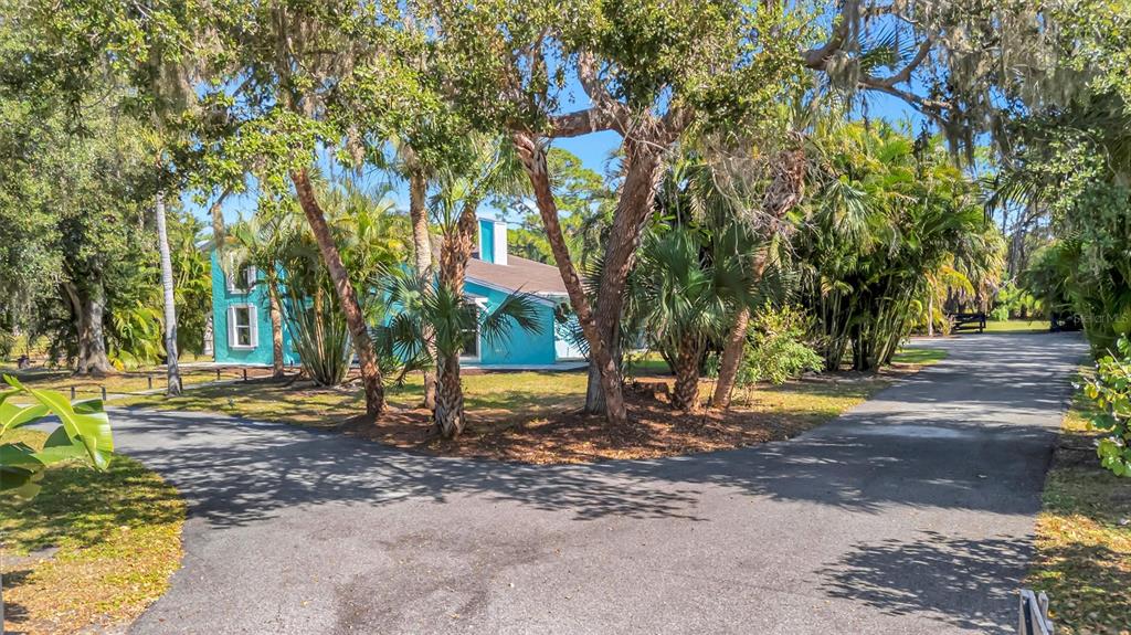 403 LONGBOW TRAIL