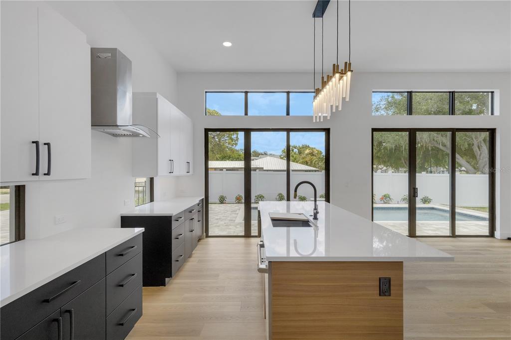 2079 HIBISCUS STREET
