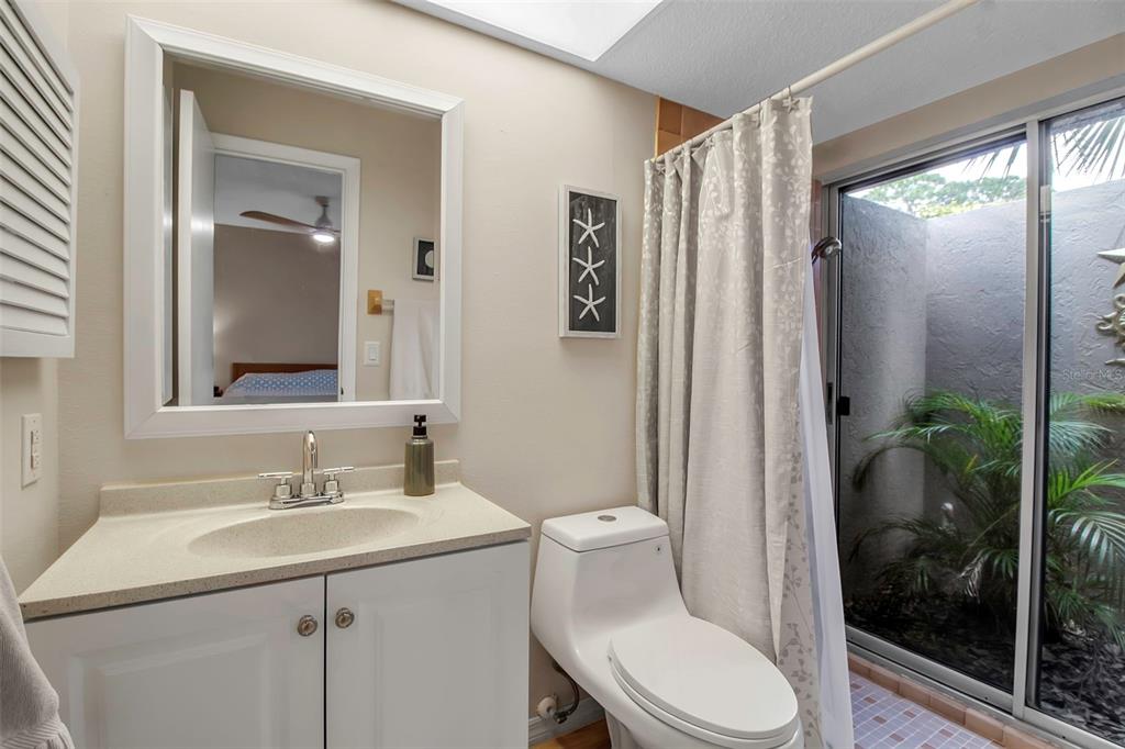 721 N JEFFERSON AVENUE UNIT 72