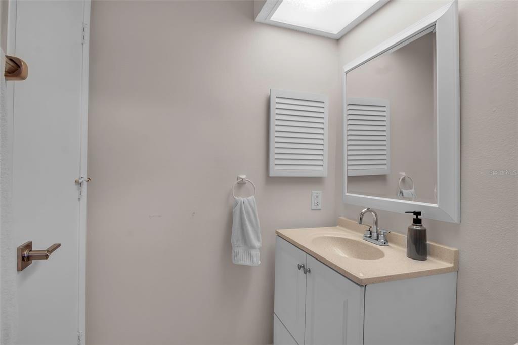 721 N JEFFERSON AVENUE UNIT 72
