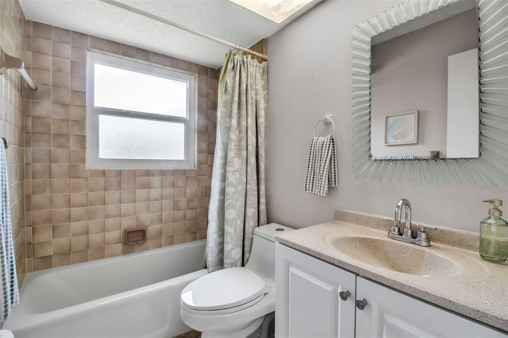 721 N JEFFERSON AVENUE UNIT 72