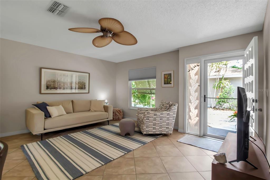721 N JEFFERSON AVENUE UNIT 72