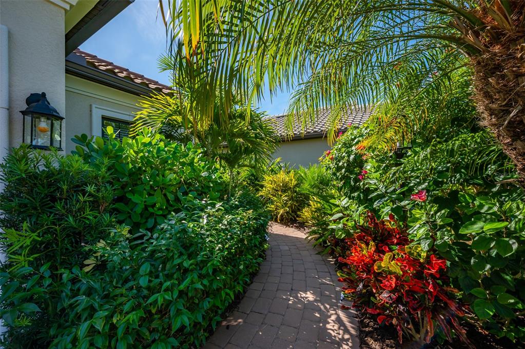 5451 LAGO MAGGIO STREET