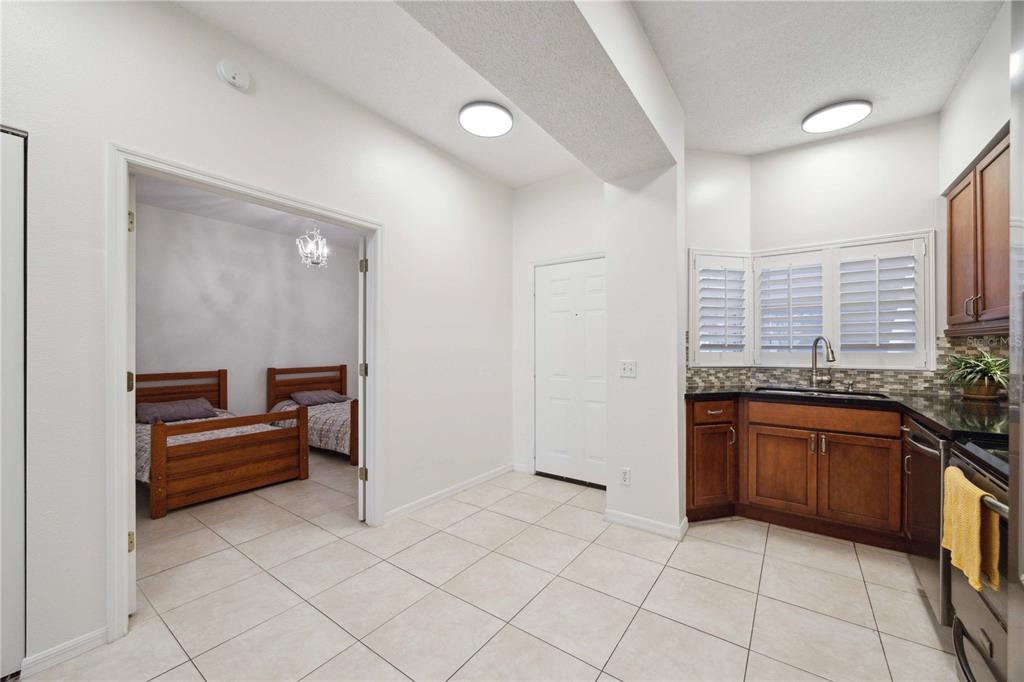 4260 CENTRAL SARASOTA PARKWAY 