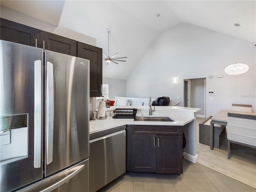 5521 ROSEHILL ROAD UNIT 203