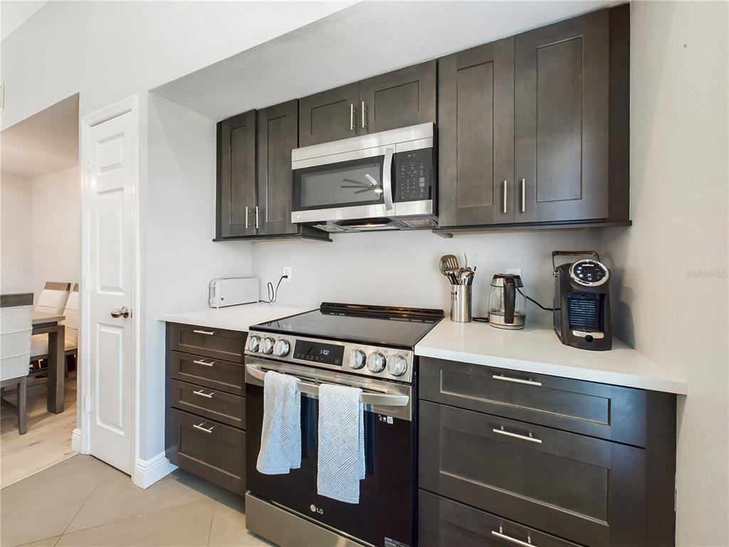 5521 ROSEHILL ROAD UNIT 203