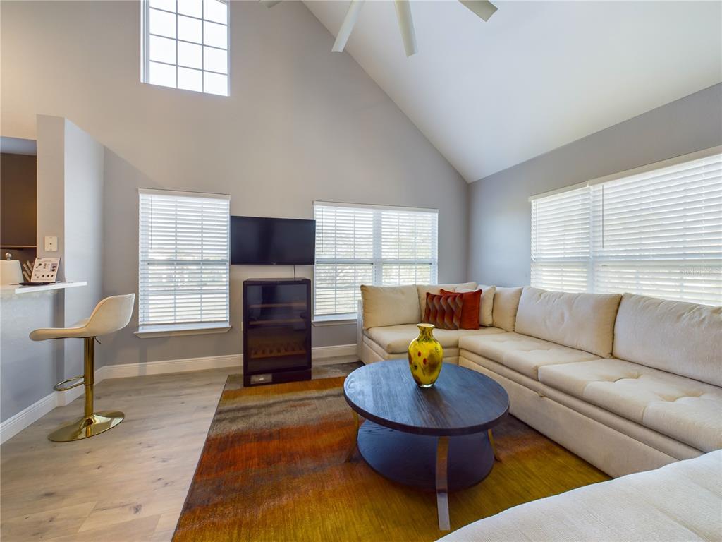 5521 ROSEHILL ROAD UNIT 203