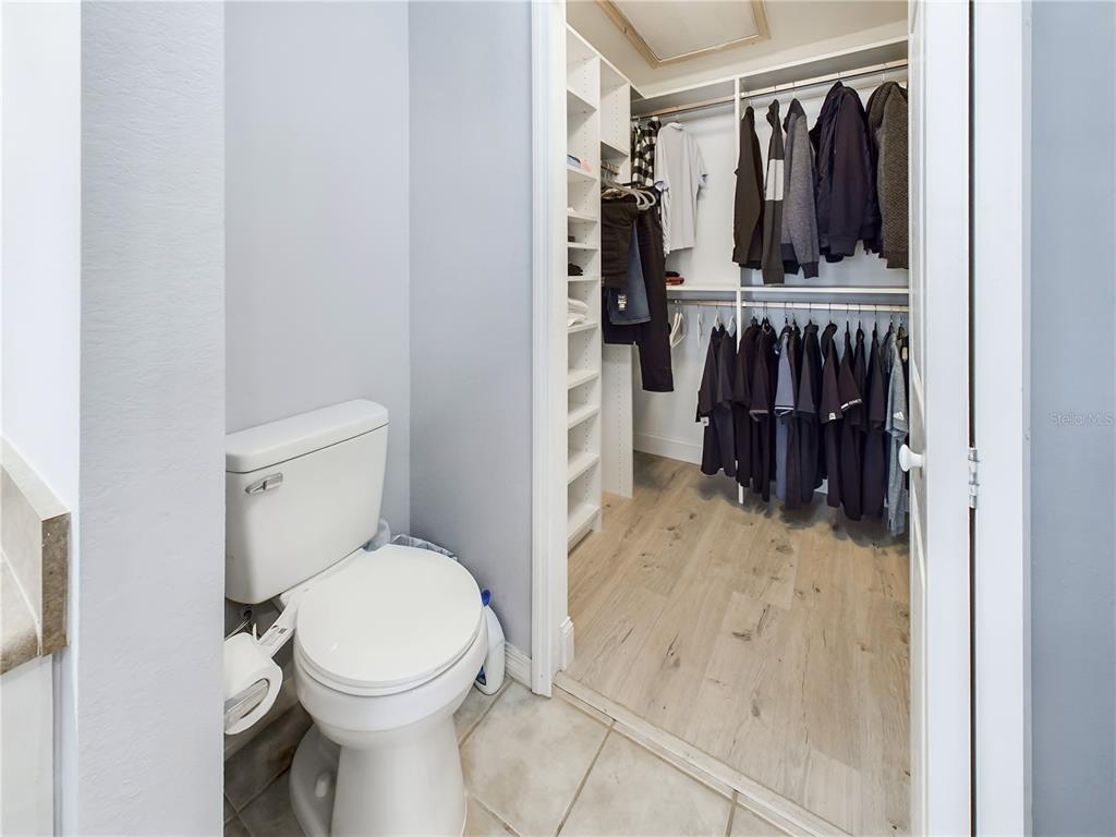 5521 ROSEHILL ROAD UNIT 203