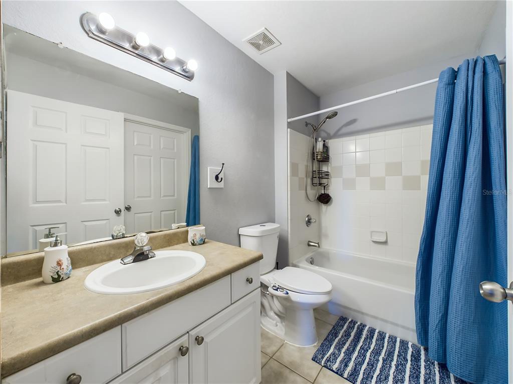 5521 ROSEHILL ROAD UNIT 203