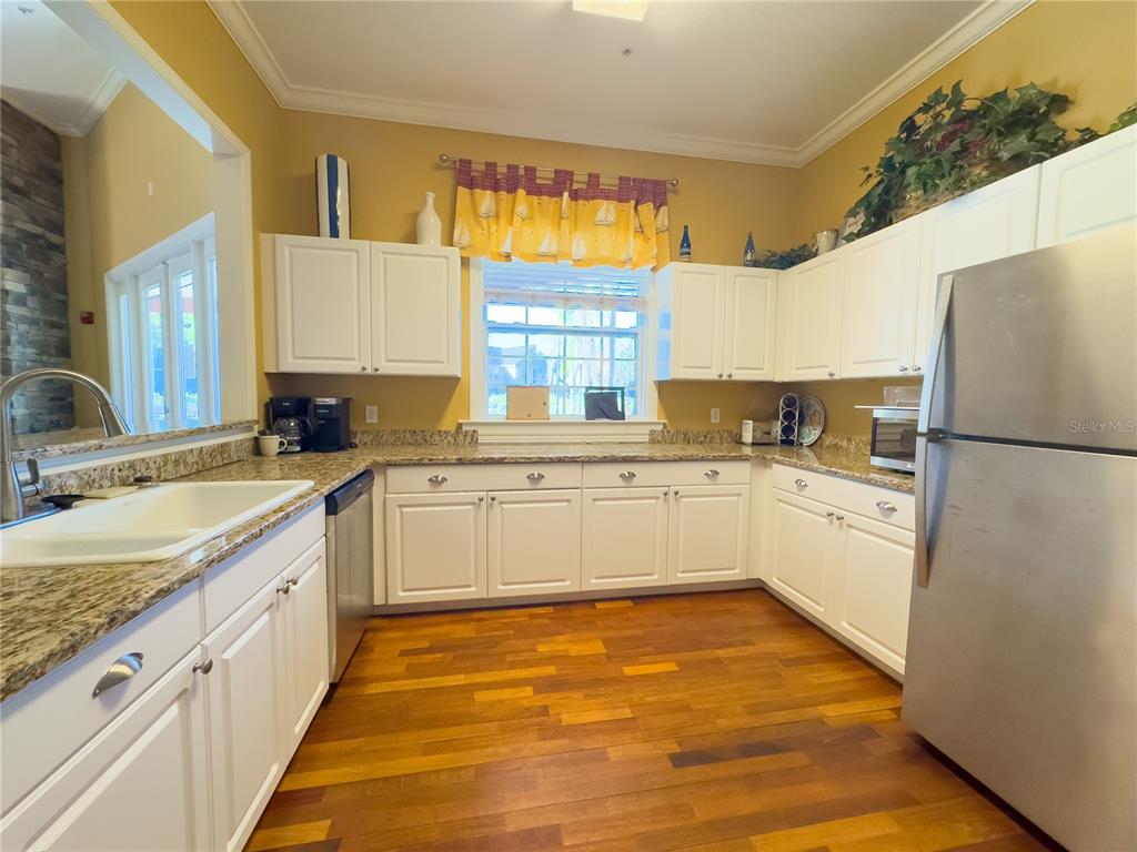 5521 ROSEHILL ROAD UNIT 203
