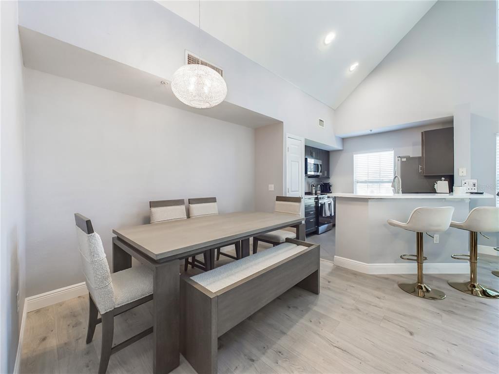5521 ROSEHILL ROAD UNIT 203
