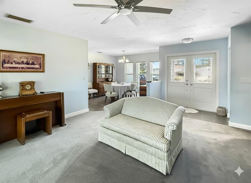 2042 COUNTRY MEADOWS PLACE