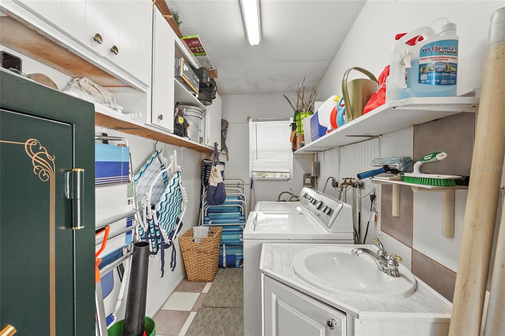 2531 RIVERBLUFF PARKWAY UNIT V