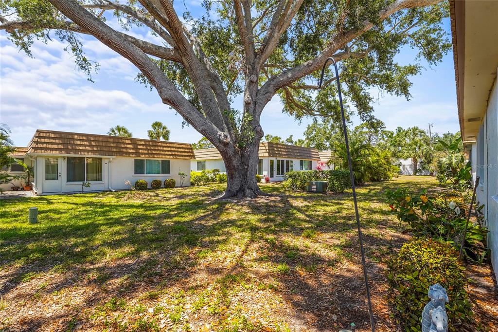 2531 RIVERBLUFF PARKWAY UNIT V