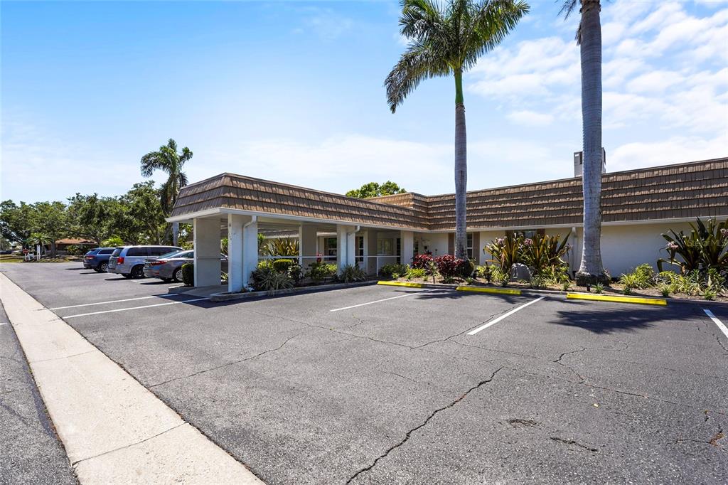 2531 RIVERBLUFF PARKWAY UNIT V